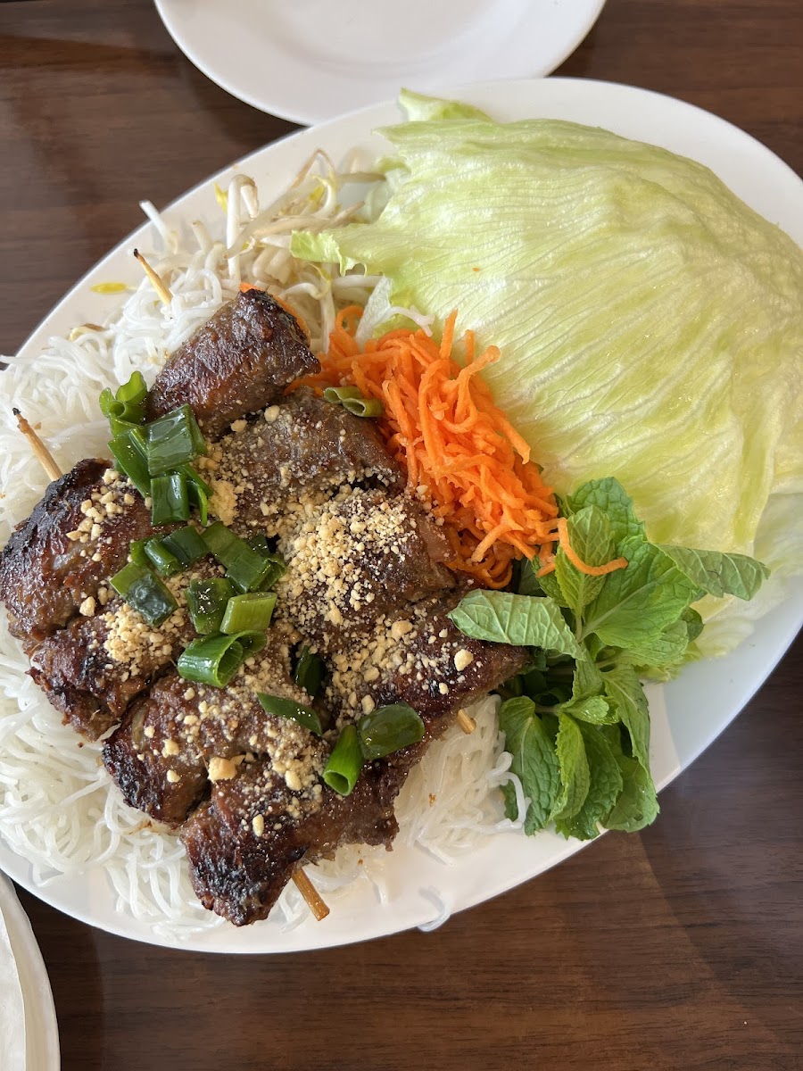Ben's Vietnamese & Chinese Restaurant Photo 9